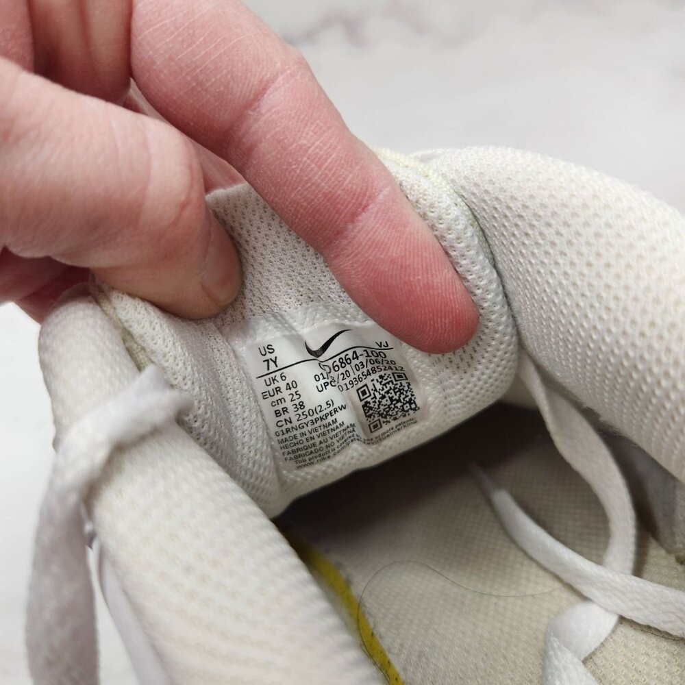 Nike Air Max 90 Recraft Triple White Sneakers Shoes Airmax CD6864-100 Youth 7 - Picture 8 of 8